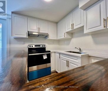 1450 GREENBRIAR DRIVE - Photo 1