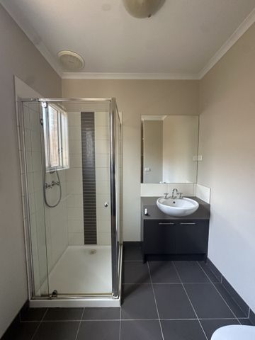 For private inspections please contact catie@sweeneyea.com.au. - Photo 4