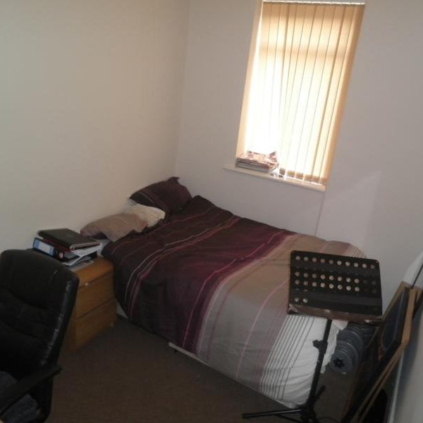 Doncaster Road - Photo 1