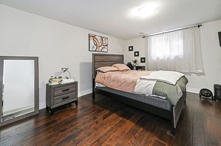 For Lease - 916 Scarlett Road Unit# Bsmt, Toronto, Ontario - Photo 2