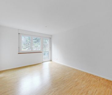 Wunderschöne Wohnung mit Gartensitzplatz - Photo 4