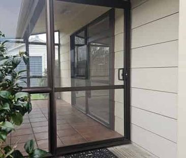 14 Gladys Place - Photo 4