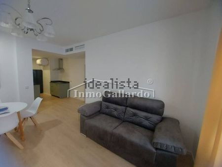 Alquiler de piso en Torre de Benagalbón - Photo 3