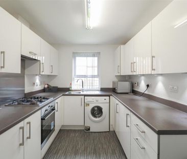 5 bedroom semi-detached house to rent - Photo 6