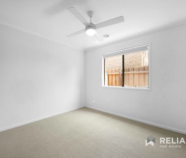 Beautiful Family home in Brookfield - Photo 2