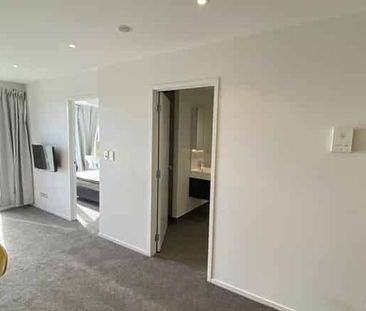 CITY CENTRE - Queens Residences Two bedroom apartment - Photo 5