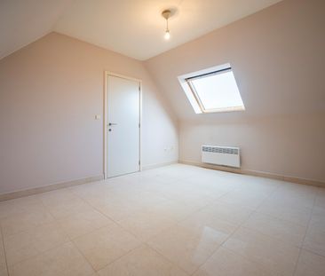 KRUISHOUTEM - Ruim duplex appartement + staanplaats op topligging! - Photo 1