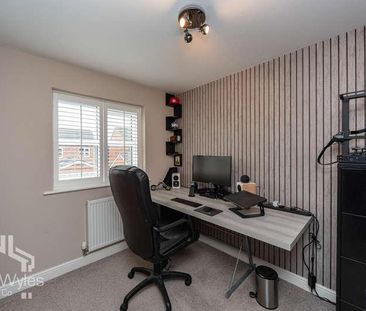 Faulkner Crescent, Lytham St. Annes, Lancashire, FY8 - Photo 2