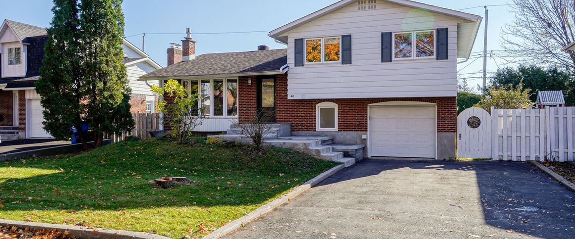 À louer / Maison à paliers multiples - Photo 1