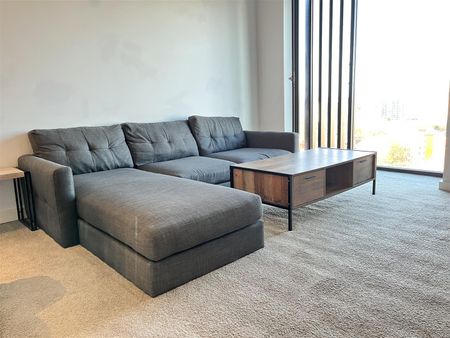 1 Bedroom Apartment To Rent - Photo 2