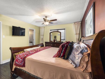 For Lease - 28 Sugarberry Drive, Brampton, Ontario - Photo 2