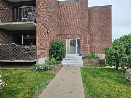 For Lease - 4 Avalon Place Unit# 102, Kitchener, Ontario - Photo 5