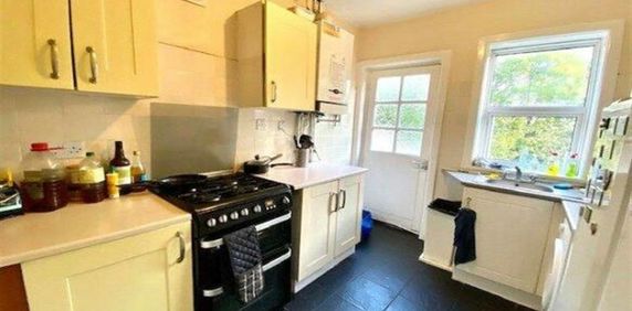 1 bedroom semi-detached house to rent - Photo 2