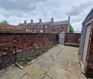 Littlemoor Road, Mirfield, West Yorkshire, WF14 - Photo 5