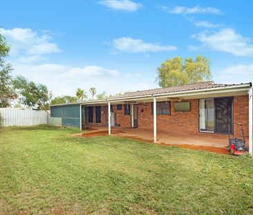 Comfortable Family Home with Space to Entertain - Photo 5