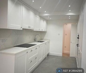 3 bedroom end of terrace house to rent - Photo 5