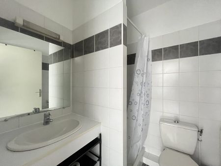 Location Appartement 1 pièce 23m² RODEZ 12000 - Photo 4