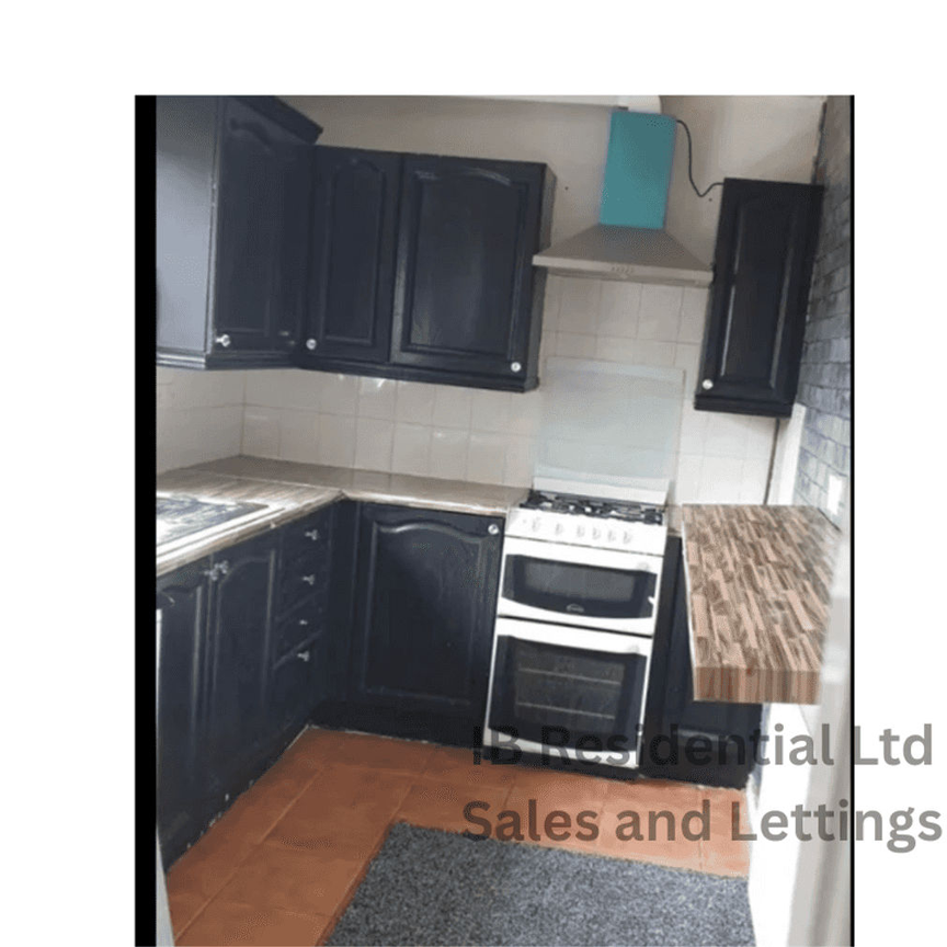 Arundel Road, Peterborough, PE4 - Photo 1