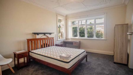 Fully Furnished Ensuite Room on Heriot Row - Photo 2