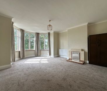 4 Bed Semi-Detached House, Arthington Place, LS10 - Photo 4