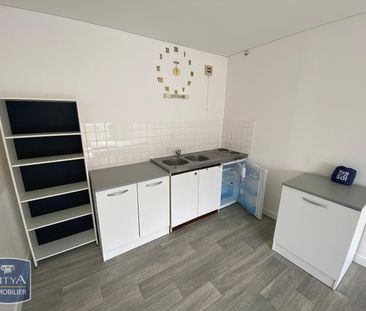 Location Appartement 1 pièce 43m² POITIERS 86000 - Photo 6