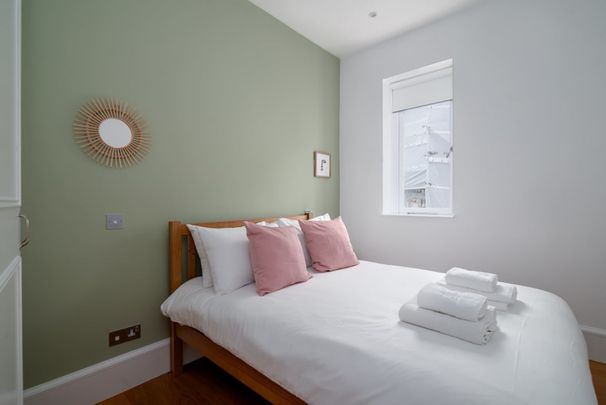 flat 3, 23 Elvaston Place, London SW7 5NL, UK, London - Photo 1