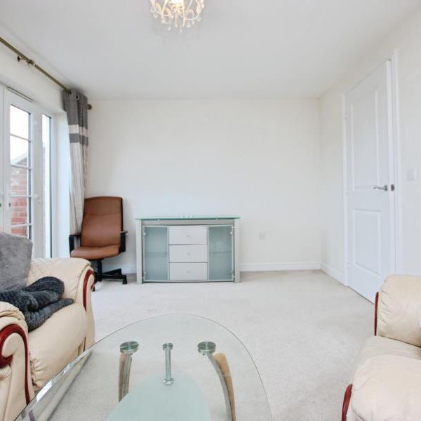 4 bedroom terraced house to rent - Photo 1