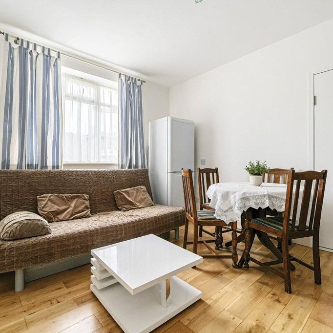 1 bedroom flat to rent - Photo 1