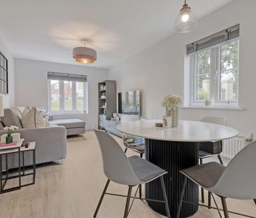 2 bedroom flat to rent - Photo 2