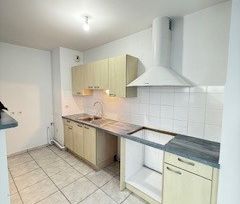 Location Appartement 3 pièces 67m² LA ROCHE SUR YON 85000 - Photo 6