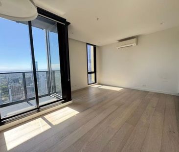 The Ultimate CBD Lifestyle: 2B2B Right Next to RMIT & Melbourne Cen... - Photo 3