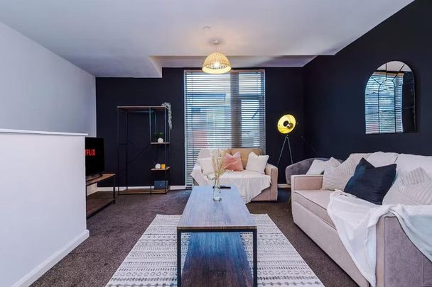 Paxton Place - Photo 1