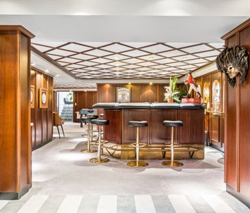 Gennem søjler til hotelfornemmelser og Storkens landsted - Foto 1