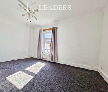 Middlecroft Lane, PO12 - Photo 6