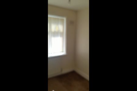 Room in a Shared House, Ilford, IG1 - Photo 5