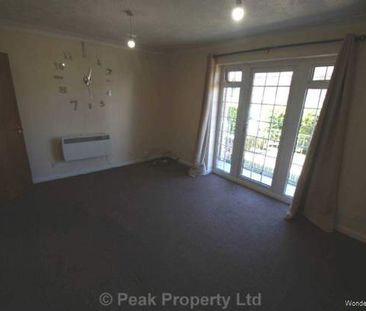 2 bedroom property to rent in Westcliff On Sea - Photo 4