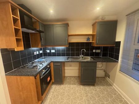 Premier Way, Kemsley - Photo 3