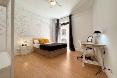 Carrer de Jonqueres, Barcelona, Catalonia 08003 - Photo 2