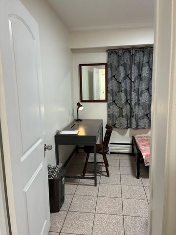 For Lease - 56 Garthdale Court, Toronto, Ontario - Photo 2