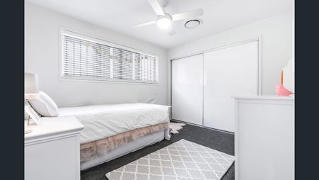 Exquisite Bayside Living in Manly - Photo 5