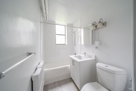 For Lease - 10 Kingston Road Unit# 82, Toronto, Ontario - Photo 4