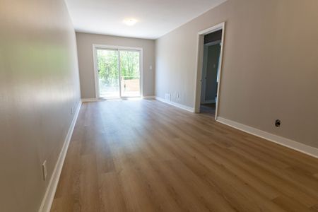 For Lease - 28 Paula Boulevard Unit# Main Flr, Toronto, Ontario - Photo 5