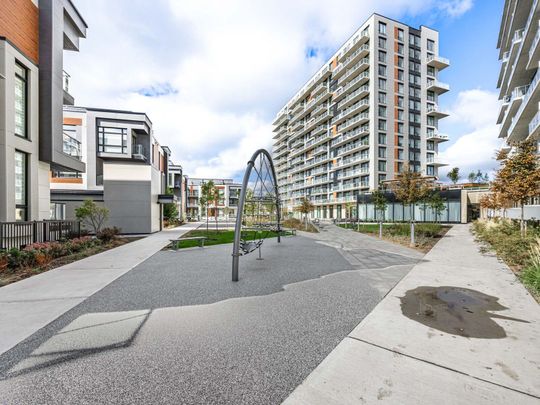 For Lease - 2 Steckley House Lane Unit# 920, Richmond Hill, Ontario - Photo 1