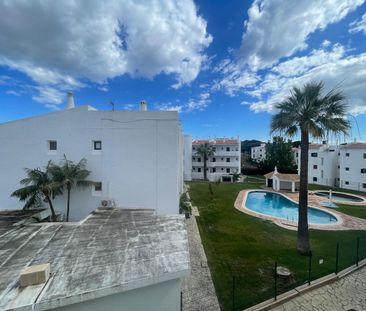 Apartamento T0 muito bem localizado em Vilamoura, com piscina. - Photo 2