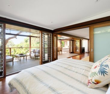 Stunning Coastal Retreat with Pittwater Views - Photo 5