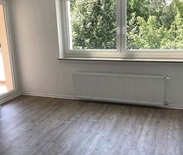 Modernisierte 3- Zimmerwohnung in zentraler Lage - Foto 1
