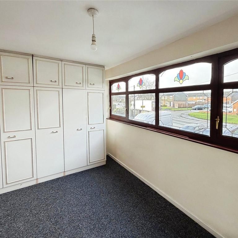 3 bedroom link detached house to rent - Photo 1
