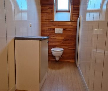 Gunstig gelegen verrassend ruime 3 slaapkamer woning met koer en ga... - Foto 3