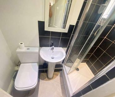 Bedroom House -earlsdon Dont Miss Out, CV5 - Photo 6