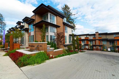 Stunning Southridge Club Three Bedrooms Plus Den - Photo 2